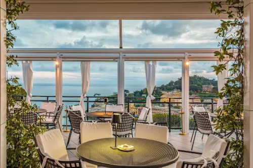 Hotel Vis à Vis Ăn uống Photos