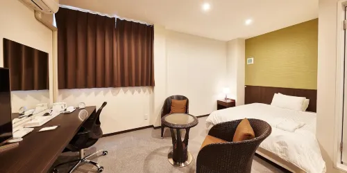 Crown Hotel Okinawa Annex Zimmer Photos