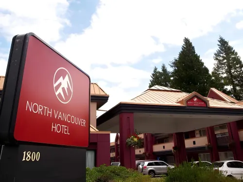 North Vancouver Hotel Exterior Photos