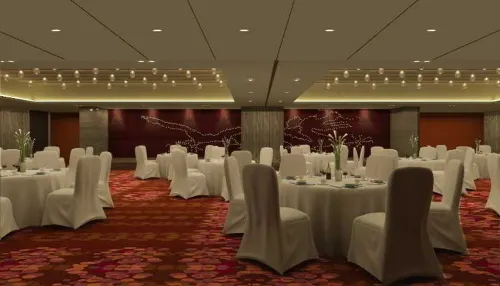 Novotel Jakarta Gajah Mada Makanan Photos