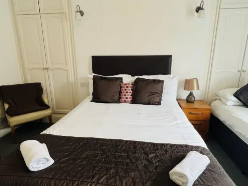 The Roadhouse Hotel Photos