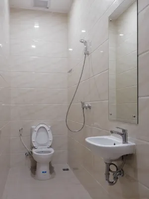 Kama Hotel Kamar Photos