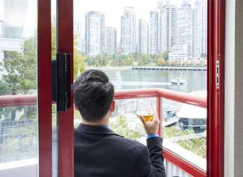 Granville Island Hotel Circondario Photos