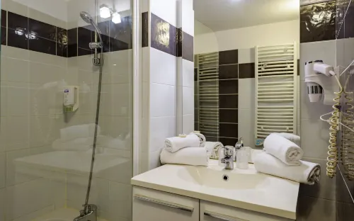Lagrange Aparthotel Montpellier Millénaire Rooms Photos
