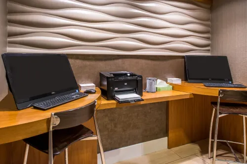 SpringHill Suites Kingman Route 66 Business Facilities Photos