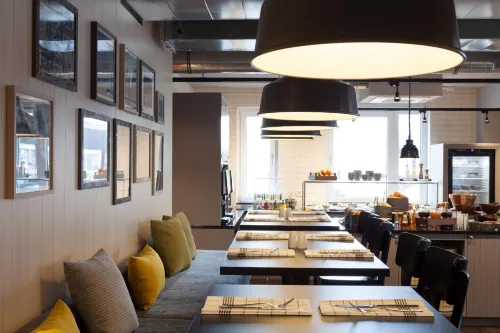 Vienna House Easy by Wyndham Bremen Restauration Photos