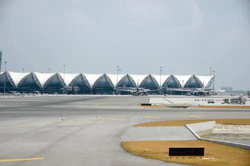 RQ Suvarnabhumi Airport by Collection O Near Hotel Photos