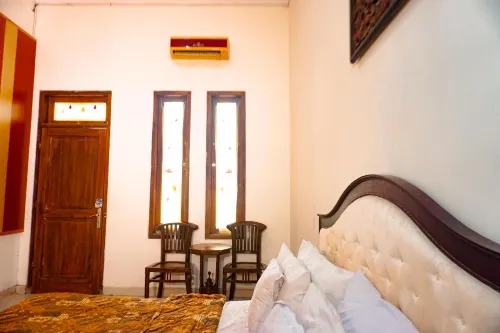 Hotel Laweyan Solo Номера Photos
