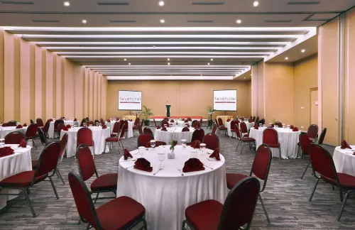Favehotel Palembang Restauration Photos