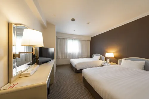 Okayama Washington Hotel Plaza Kamar Photos