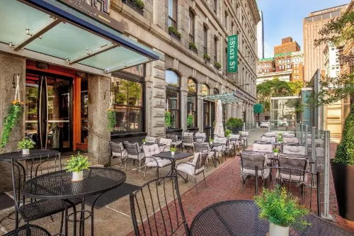 Harborside Inn Dining Photos