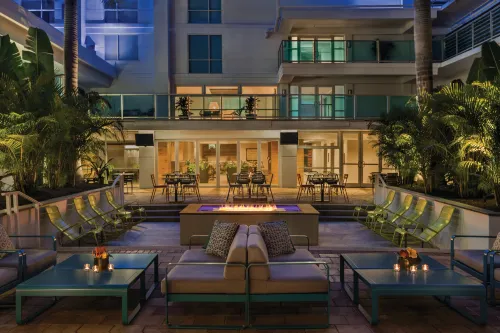 Hotel Alba Tampa, Tapestry Collection by Hilton Espaces publics Photos