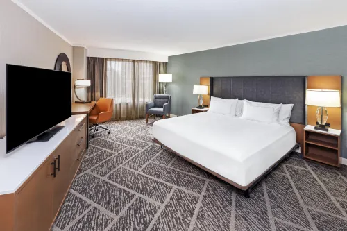 DoubleTree by Hilton Tulsa - Warren Place Rooms Photos