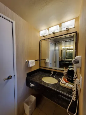Royal Pacific Motor Inn Chambres Photos