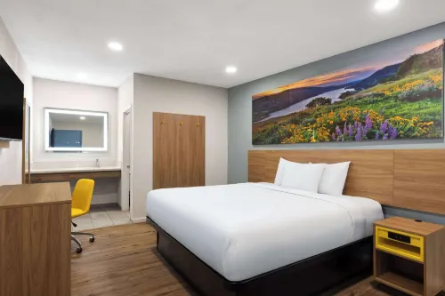 Days Inn by Wyndham Bakersfield Photos