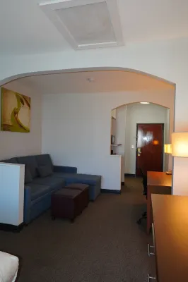 Comfort Suites Bush InterContinental Airport Photos