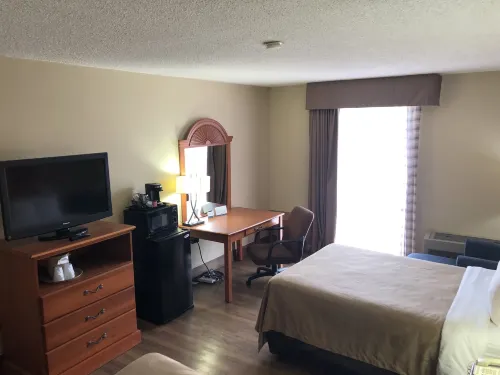 Quality Inn Near Joint Base Andrews-Washington Area Rooms Photos