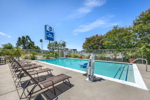 Best Western Capital City Inn Leisure & Recreation Photos
