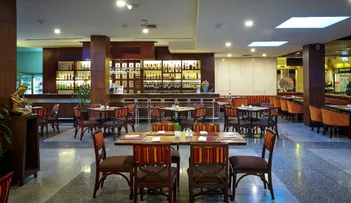 Ambassador Hotel Bangkok Restauration Photos