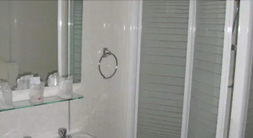 Whites Hotel Camere Photos