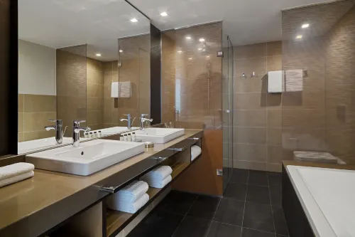 Sheraton Grand Tbilisi Metechi Palace Kamar Photos
