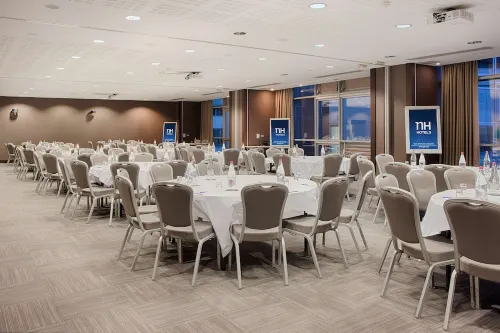 NH Lyon Airport Business Facilities Photos