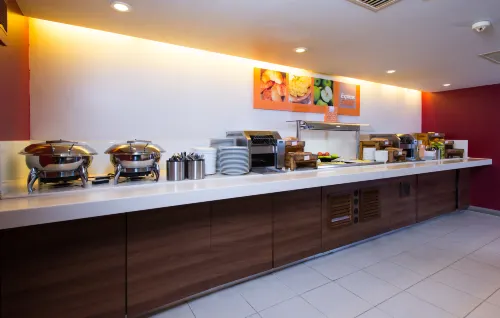 Holiday Inn Express Taunton East Dining Photos