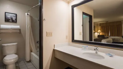 Best Western Plus Inn of Hayward Chambres Photos