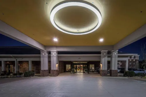 SpringHill Suites Denton À proximité de l'hôtel Photos