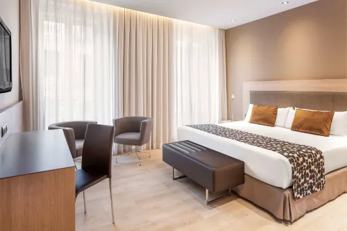 Catalonia Plaza Mayor Rooms Photos