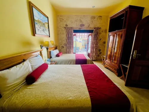 Cancun International Suites Camere Photos