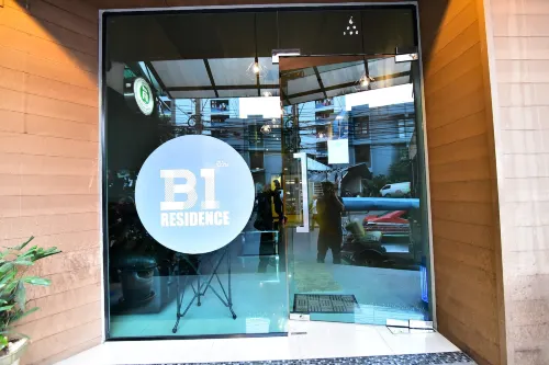 B1 Residence Area Publik Photos