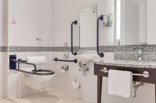 Hampton by Hilton Corby/Kettering Photos