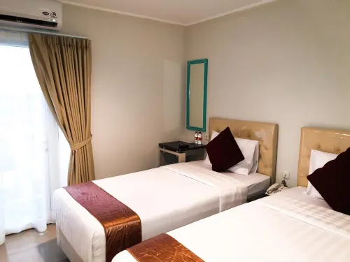 Aruuman Hotel Simpang Lima Photos
