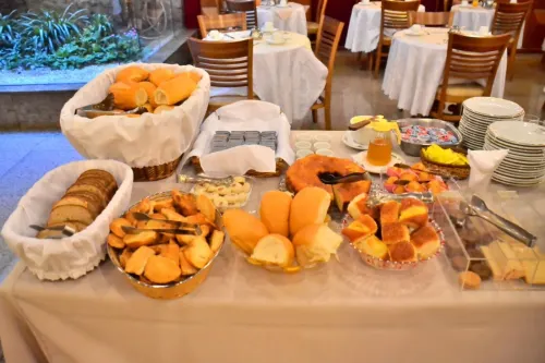 Hotel Castelar Dining Photos