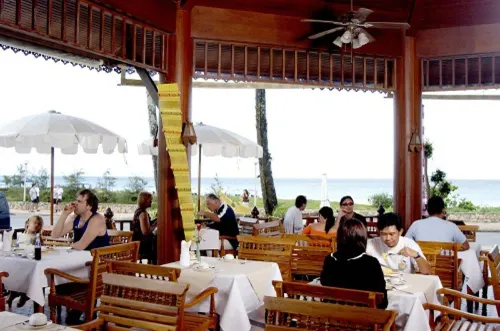Baan Karonburi Resort Dining Photos