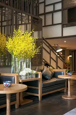 Bespoke Trendy Hotel Hanoi 공용공간 Photos