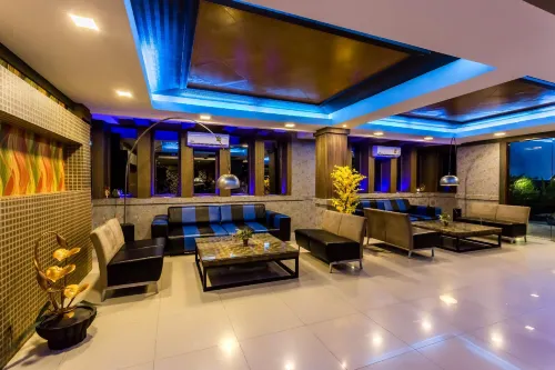 7Q Patong Beach Hotel Espaces publics Photos