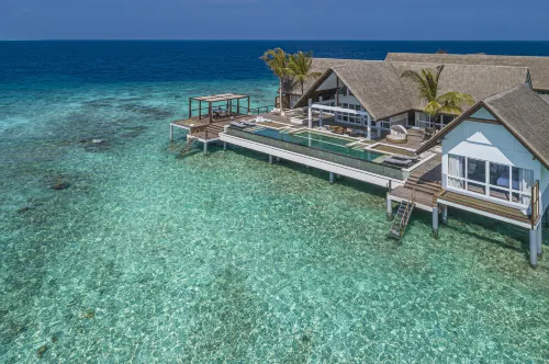 Four Seasons Resort Maldives at Landaa Giraavaru Außen Photos