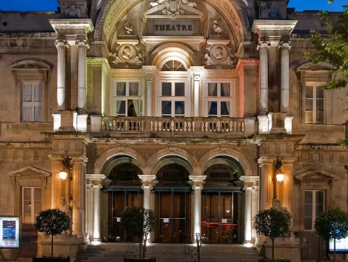 Hôtel Mercure Avignon Centre Palais des Papes Extérieur Photos