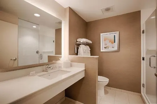 Fairfield Inn & Suites Clearwater Beach Rooms Photos
