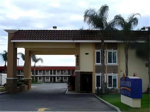 Ontario Inn & Suites Esterni Photos