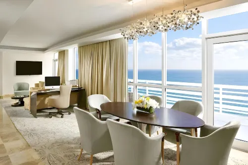 Fontainebleau Miami Beach Photos