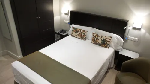 Hotel Moderno Puerta del Sol Chambres Photos