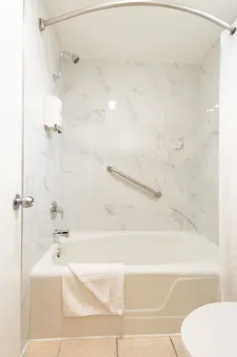King Frederik Inn Rooms Photos