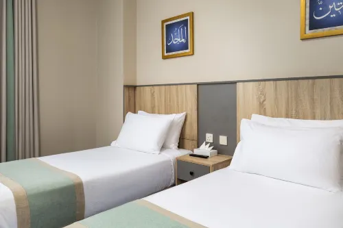 Emaar Taiba Hotel Kamar Photos