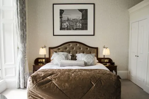 The Bonham Chambres Photos