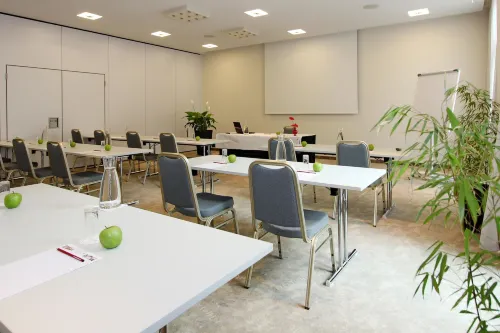 Arcotel John F Berlin Business Facilities Photos
