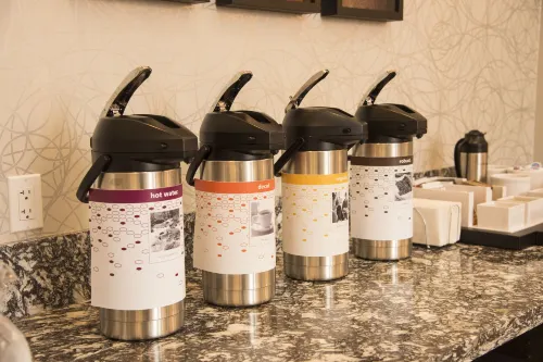 Hampton Inn & Suites by Hilton Thunder Bay Photos