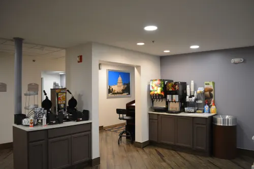 Microtel Inn & Suites by Wyndham BWI Airport Baltimore Mahlzeiten Photos
